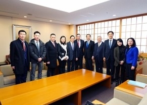 立法会議員団訪日